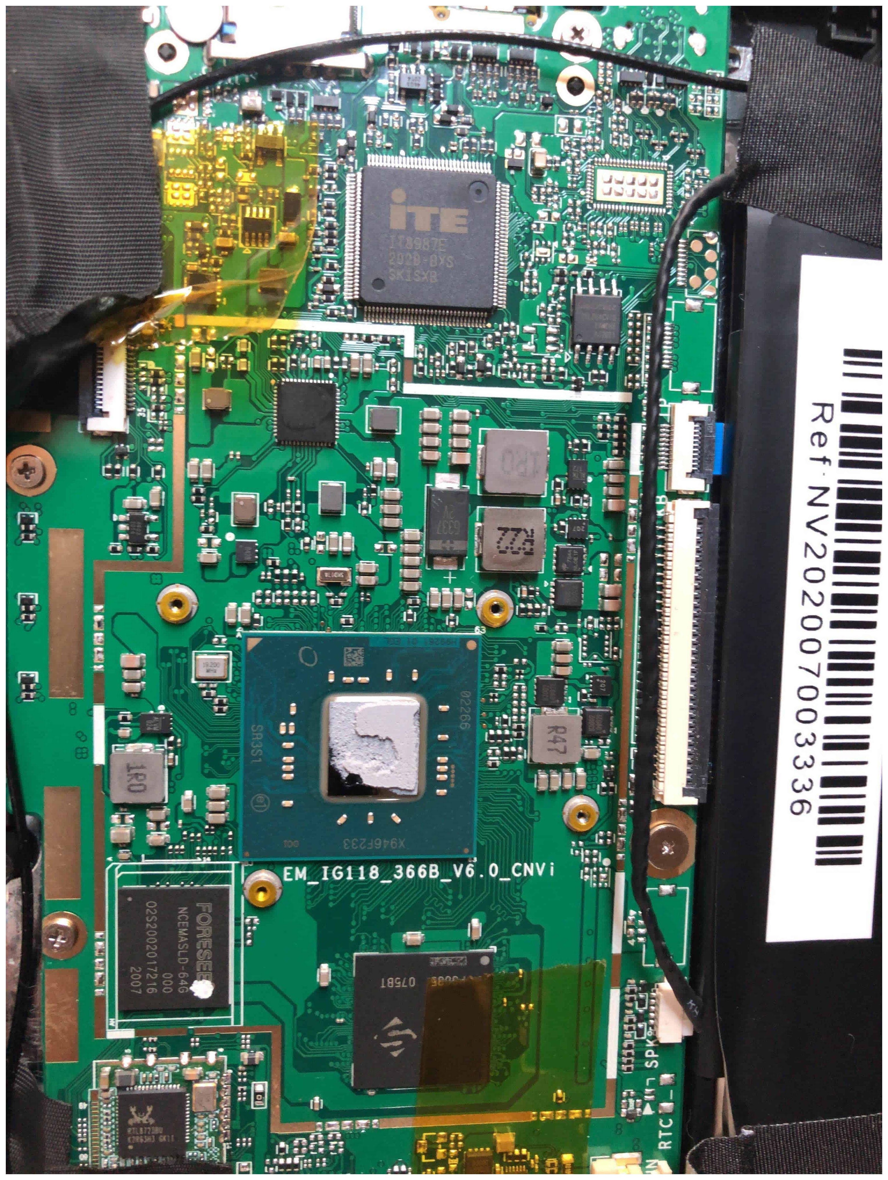Applying thermal compound to the CPU for coconics enabler budget laptop